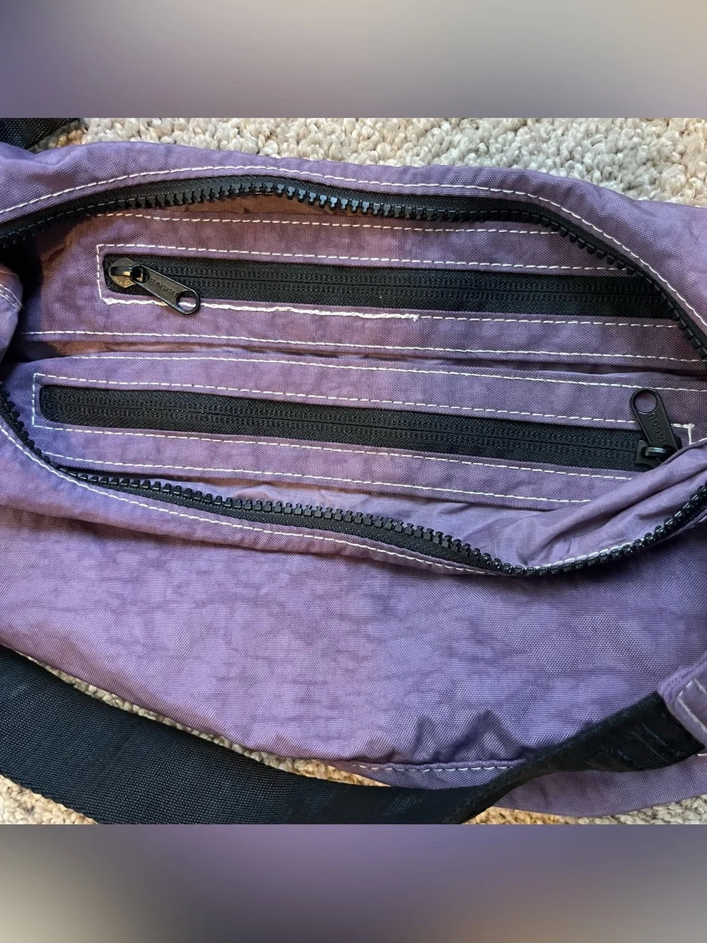 BAGGU Medium Grape Jelly Crescent - Picture 5 of 6